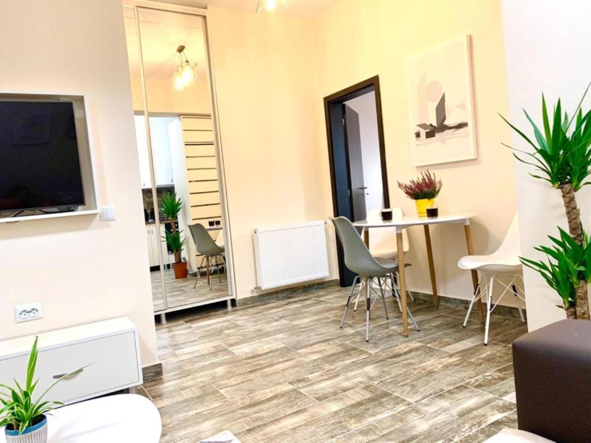 Designed Like Home Apartment Near Palas Mall Iasi Exterior foto