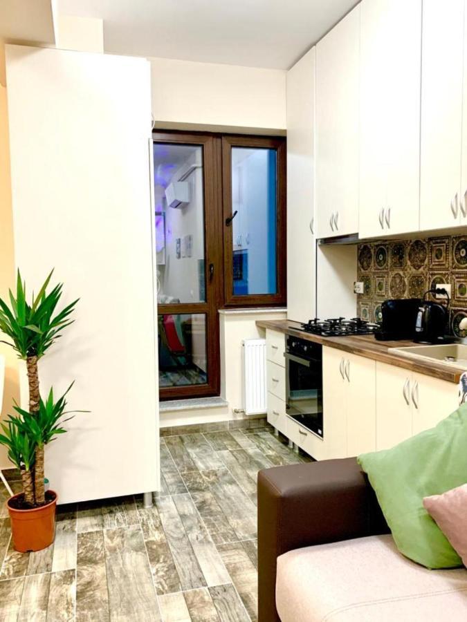 Designed Like Home Apartment Near Palas Mall Iasi Exterior foto